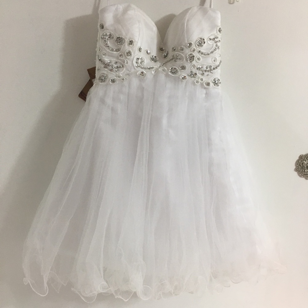 A-Line/Princess Sweetheart Mini Tulle Dress With Beading